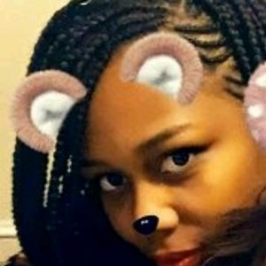 Meet your Posher, Naaisha
